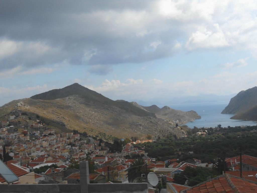 Sokratis Apartments Symi Bagian luar foto